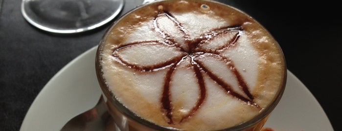 Terzetto Café is one of Locais curtidos por Joao.