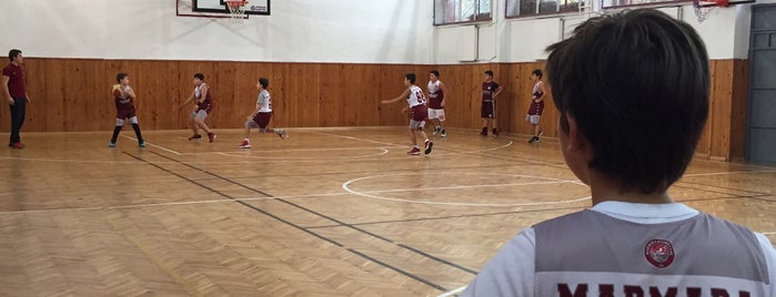 Üsküdar Marmara Basketbol Okulu is one of Emre : понравившиеся места.