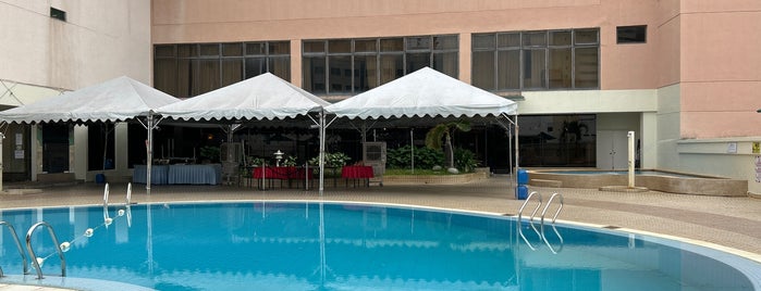Bayview Swimming Pool is one of Tempat yang Disukai IG @antskong.