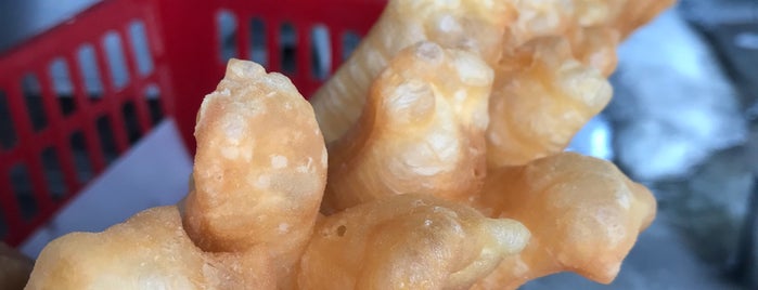 Special Long Cruller King 加料特長油條王 is one of Malaysia.