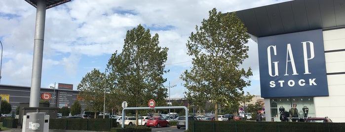 Parc commercial de La Croix Blanche is one of Lieux ajoutés.