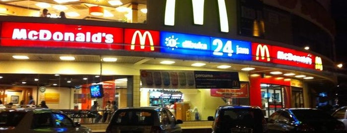 McDonald's is one of ꌅꁲꉣꂑꌚꁴꁲ꒒ 님이 좋아한 장소.