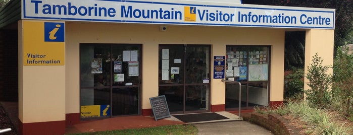 Tamborine Mountain Visitor Information Centre is one of Lauren'in Beğendiği Mekanlar.