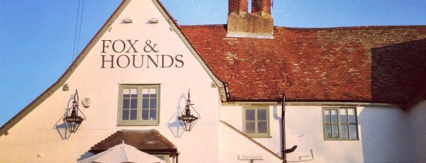 Fox and Hounds is one of Lieux qui ont plu à Carl.