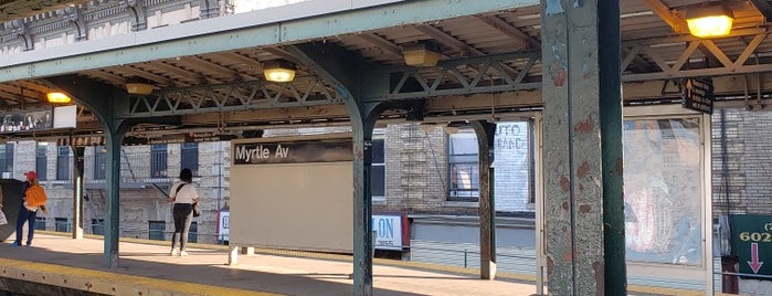 MTA Subway - Myrtle Ave/Broadway (J/M/Z) is one of Sherina : понравившиеся места.