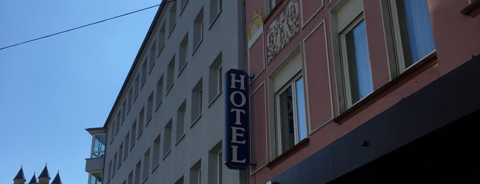 Hotel Beyer is one of luna.