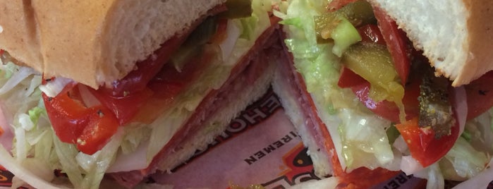 Firehouse Subs is one of Lugares favoritos de Eric.