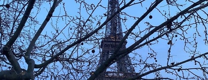 Jardin De La Tour Eiffel is one of Paris outskirts🗼🇫🇷.