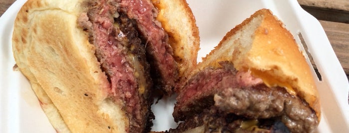Bleecker Burger is one of Robertoさんのお気に入りスポット.