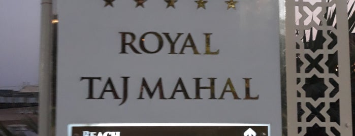 Royal Taj Mahal Beach is one of Lieux sauvegardés par Erman.