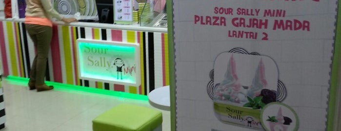 Sour Sally Gajah Mada Plaza is one of Sieさんのお気に入りスポット.
