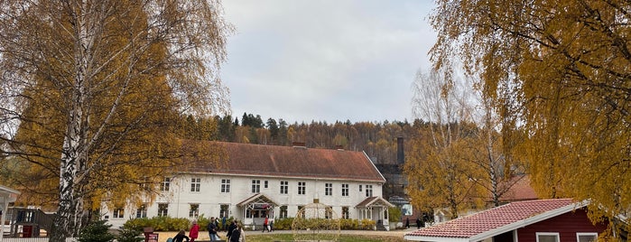 Hadeland Glassverk is one of Oslo Places.
