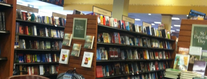 SMU Bookstore is one of Lugares favoritos de Maggie C.