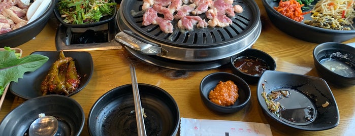 만석장 is one of Seoulite -  Meat / 肉.