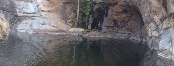 Devil's Punch Bowl is one of Outdoors.