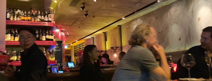 DiVino Wine Bar & Restaurant is one of Posti che sono piaciuti a Sergio.