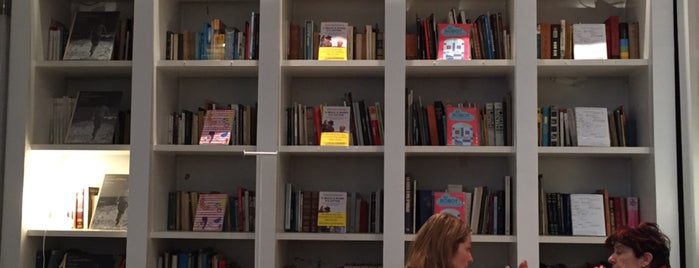Libreria Brac is one of Italy 2017.