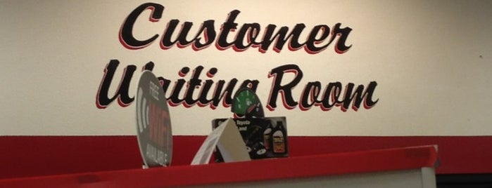 Customer Waiting Room @ Toyota Service Center is one of Jose : понравившиеся места.