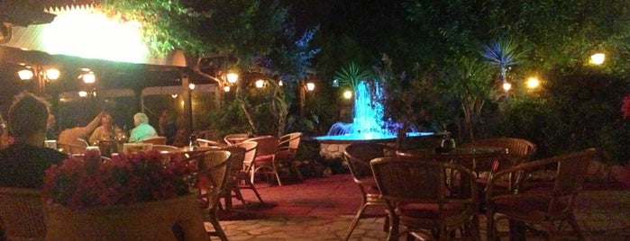 Paradise Cocktail Bar is one of ΖΑΚΥΝΘΟΣ <3.