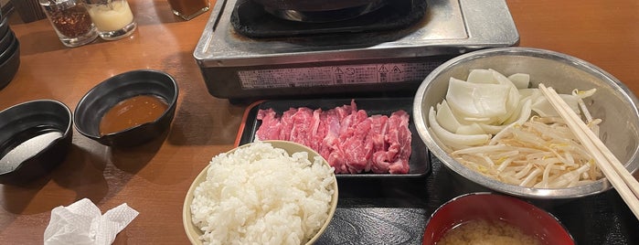 ヤマダモンゴル is one of お肉食べたい.