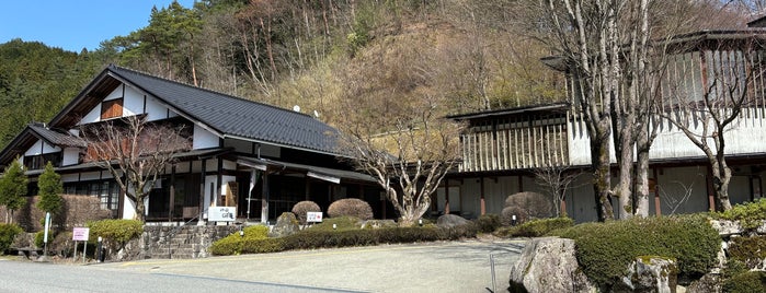飛騨川温泉 しみずの湯 is one of 訪れた温泉施設.
