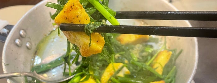 Chả Cá Lã Vọng is one of The 15 Best Places for Vegetables in Hanoi.