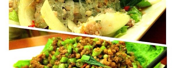 Thaweesab Thai Food is one of Hood food.