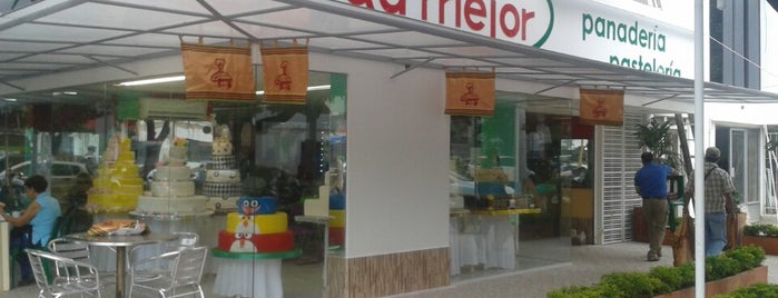 Panadería La Mejor is one of สถานที่ที่ Raquel ถูกใจ.