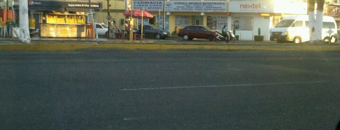 Super Tortas El Chupa Cabras is one of สถานที่ที่ Magg ถูกใจ.