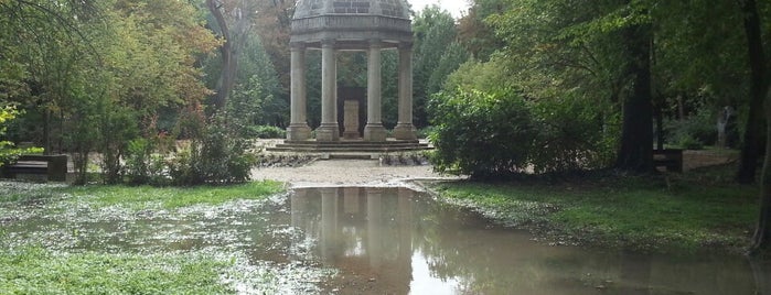 Helikon Park is one of Keszthely.