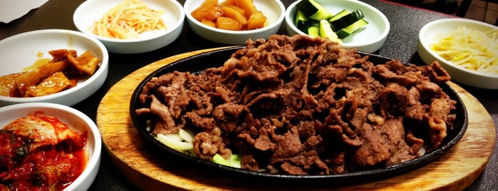Korean Fusion BBQ is one of สถานที่ที่ Cuong ถูกใจ.