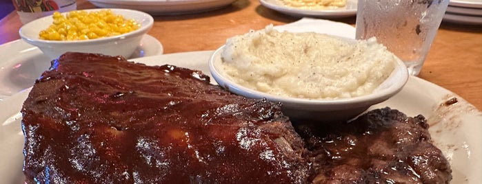 Texas Roadhouse is one of Orlando To-Do List.