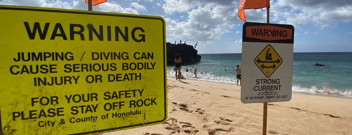 Waimea Bay is one of BS Hawaii.