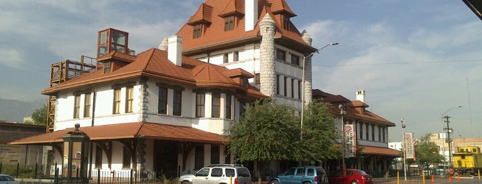 Casa de la Cultura is one of Tempat yang Disukai Frida Daniela.