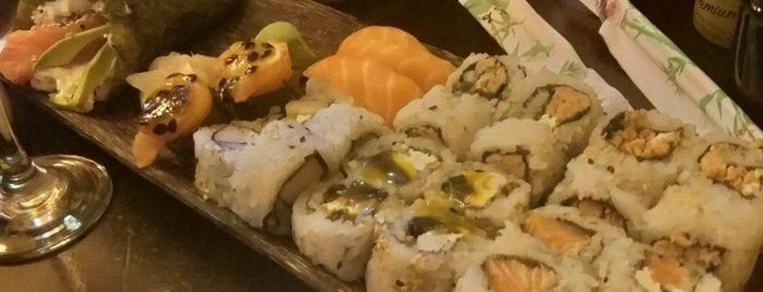 Chisa Sushi is one of Restaurantes Favoritos.