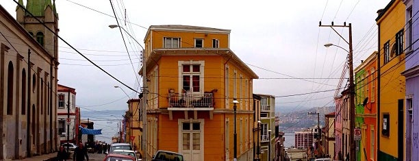 Cerro Alegre is one of CHILE.
