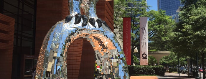 Bechtler Museum of Modern Art is one of Charlotte, NC.