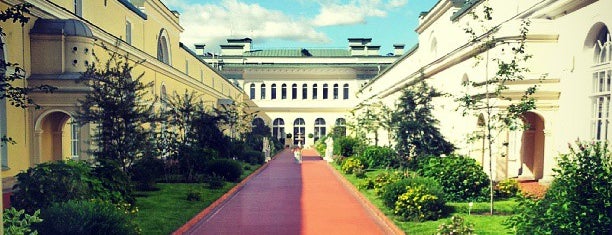 Hermitage Museum is one of Russia.