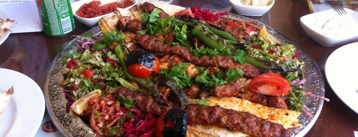 Abooov kebab libadiye is one of Tempat yang Disukai Mstf.