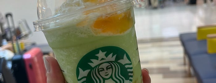 Starbucks is one of 電源さがし.