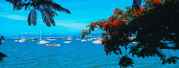 Praia de Santo Antônio de Lisboa is one of Florianópolis.