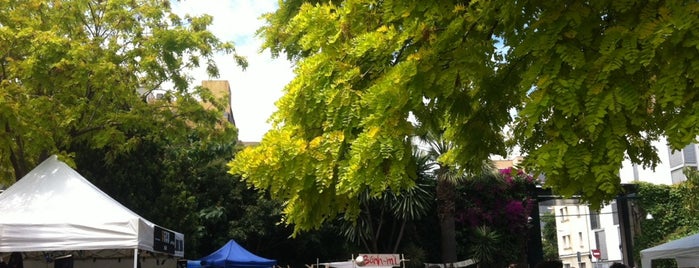 Palo Alto Market is one of Dog-friendly Barcelona and Spain.