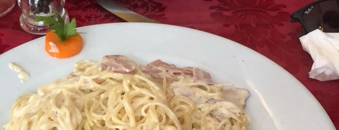 Prima Pasta is one of Burcuさんのお気に入りスポット.