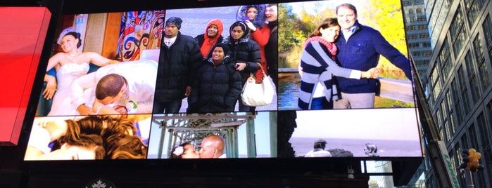 Times Square is one of Nataliya'nın Beğendiği Mekanlar.