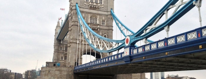 Tower Bridge is one of The Best Places On The World part 1..