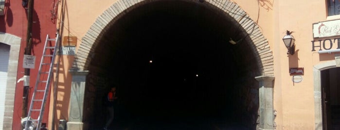 Túnel Santa Fe is one of MEX_Momento_Perfecto.