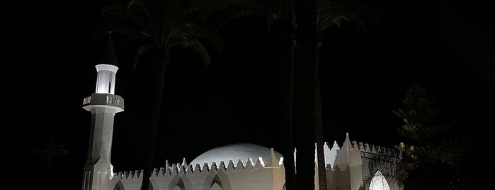 Mezquita Rey Abdulaziz Al Saud - مسجد الملك عبدالعزيز ال سعود is one of Marbella.