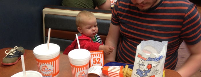Whataburger is one of Chains of Love.