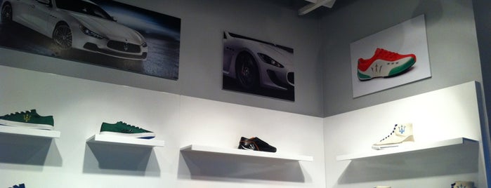 Official Product For Maserati S P A is one of Tempat yang Disukai H m d.