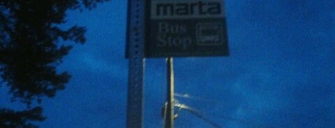 Marta Stop 185 is one of สถานที่ที่ Chester ถูกใจ.